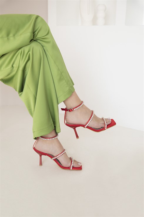 Alvaro  Kadın Taş Detay Topuklu Saten  Sandalet Kırmızı