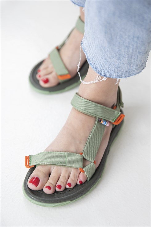 Bross Kadın Cırt  Detay  Günlük  Sandalet Yeşil
