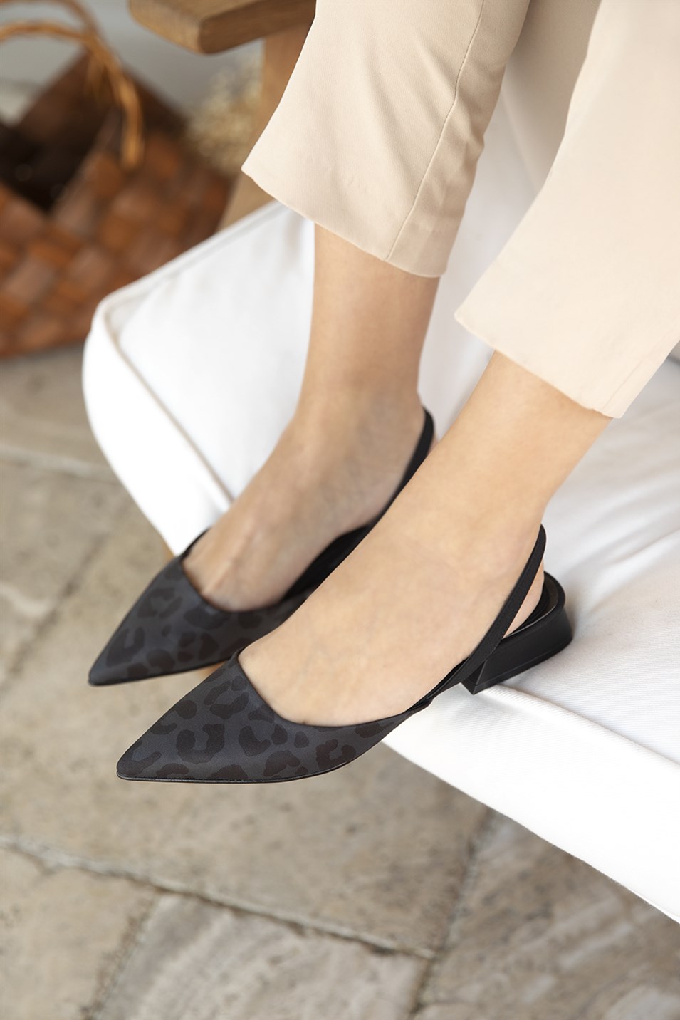 Darlin  Kadın Topuklu   Kumaş Sandalet Siyah