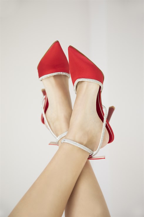 Serena  Kadın Taş Detay Topuklu Saten  Ayakkabı Kırmızı