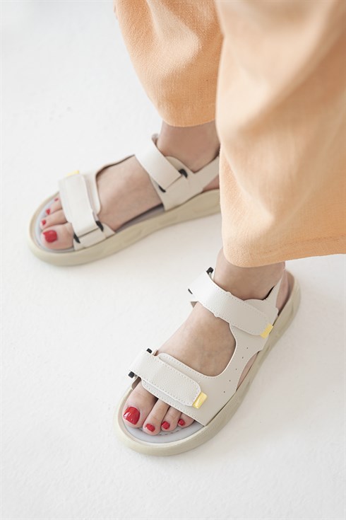 Step  Kadın Cırt  Detay  Günlük  Sandalet Krem-Sarı